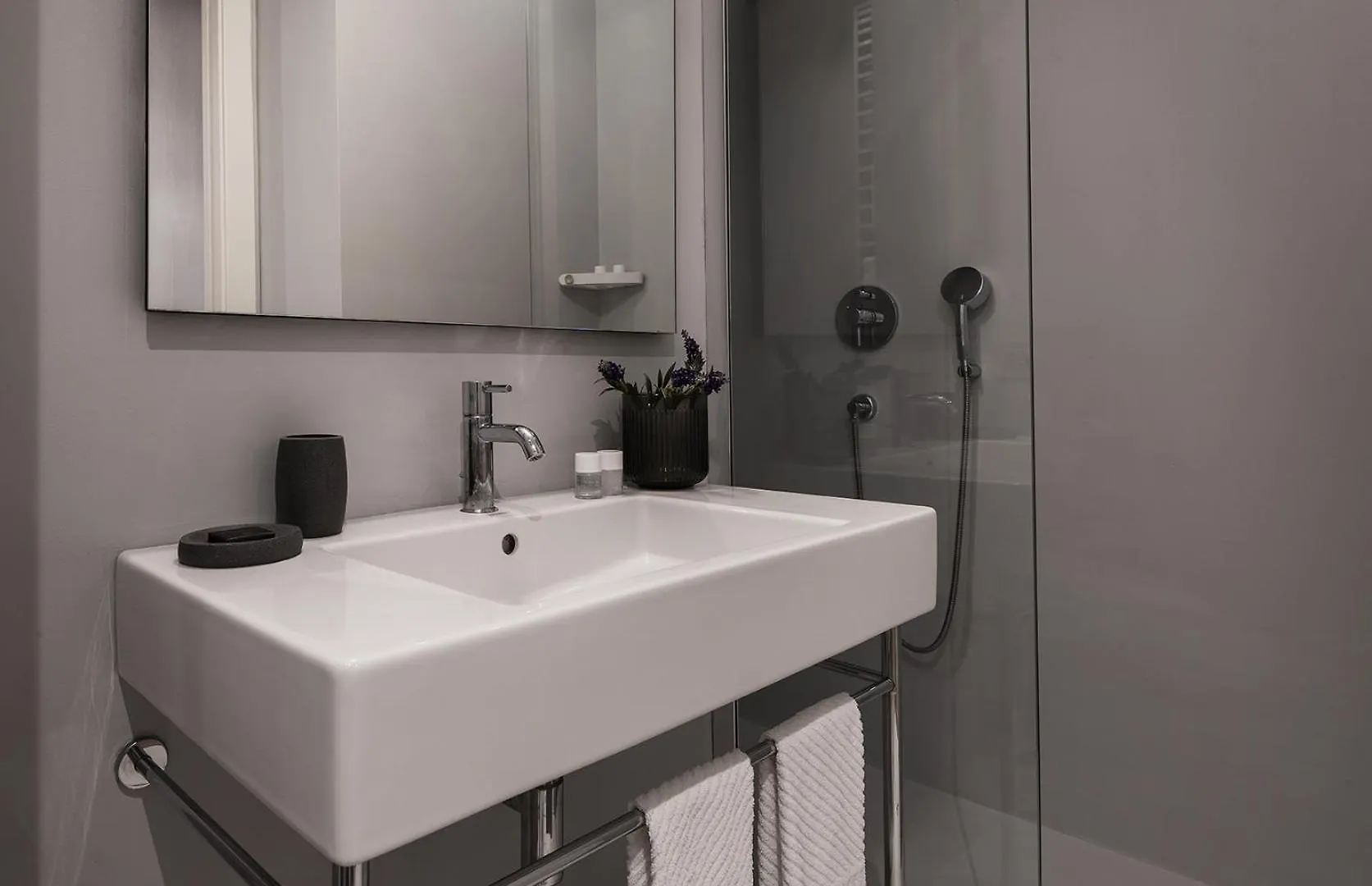 Fifty Eight Milan Duomo Two Bedrooms